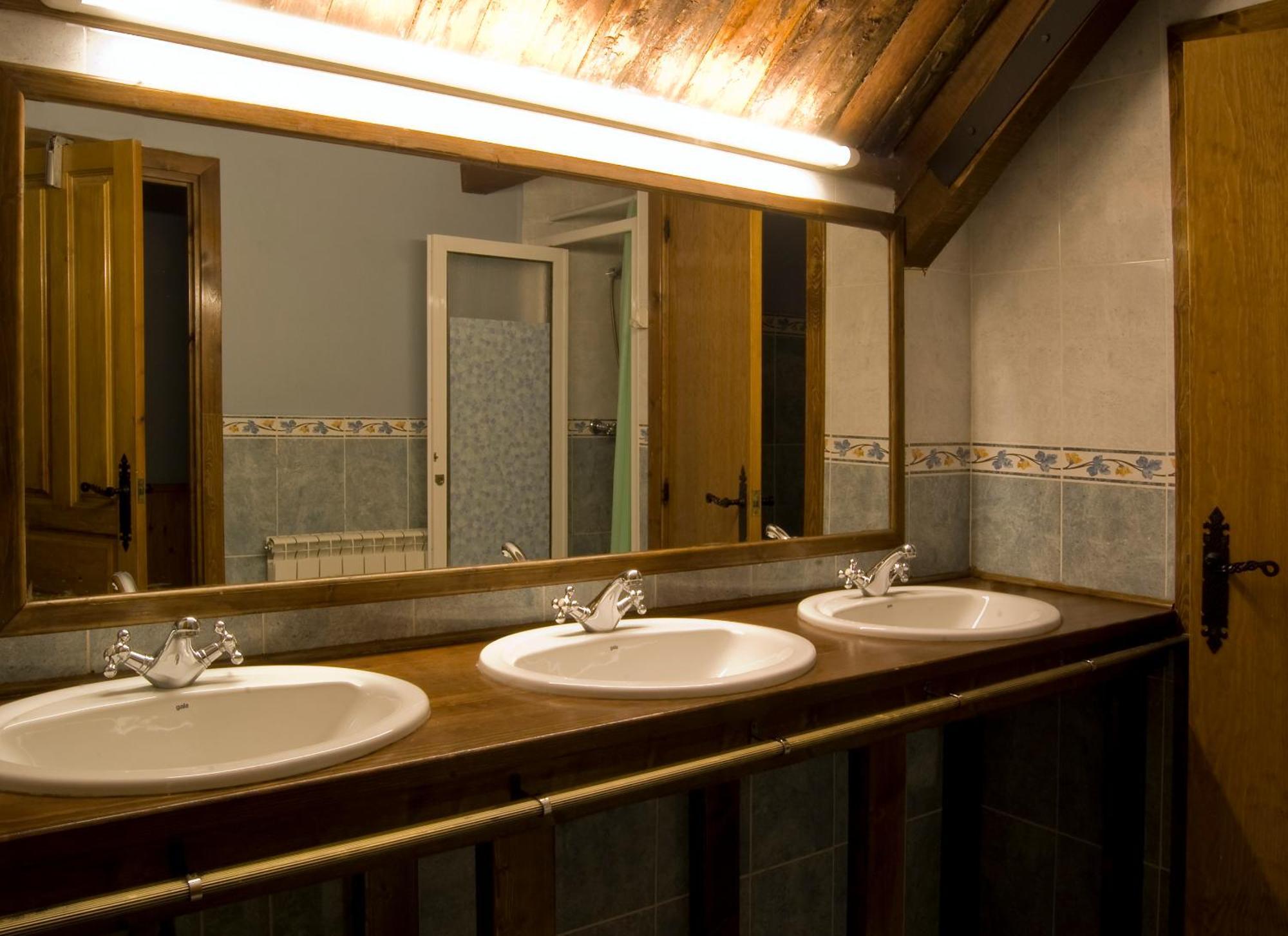 Albergue-Refugio Sargantana Canfranc Habitación foto