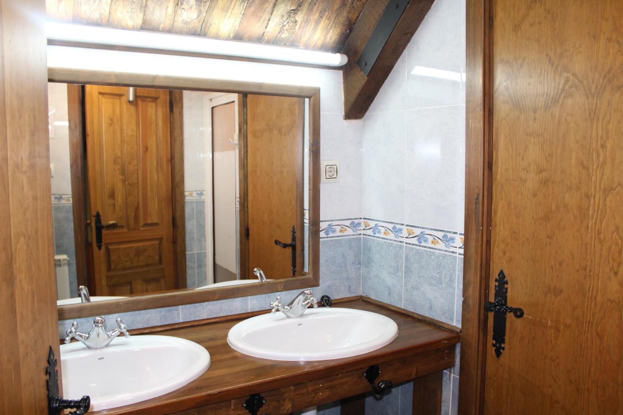 Albergue-Refugio Sargantana Canfranc Habitación foto